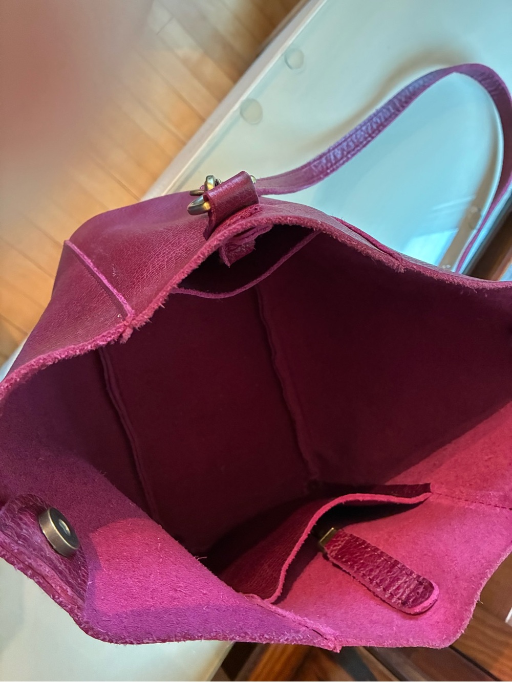 Women's Portland Leather Butterfly Bag in Orchid - Picture 2 of 5